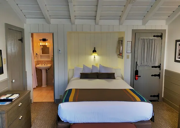 Bright Angel - Inside The Park Hotel Grand Canyon Village